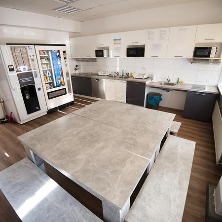 Hostel Messe Латцен Экстерьер фото