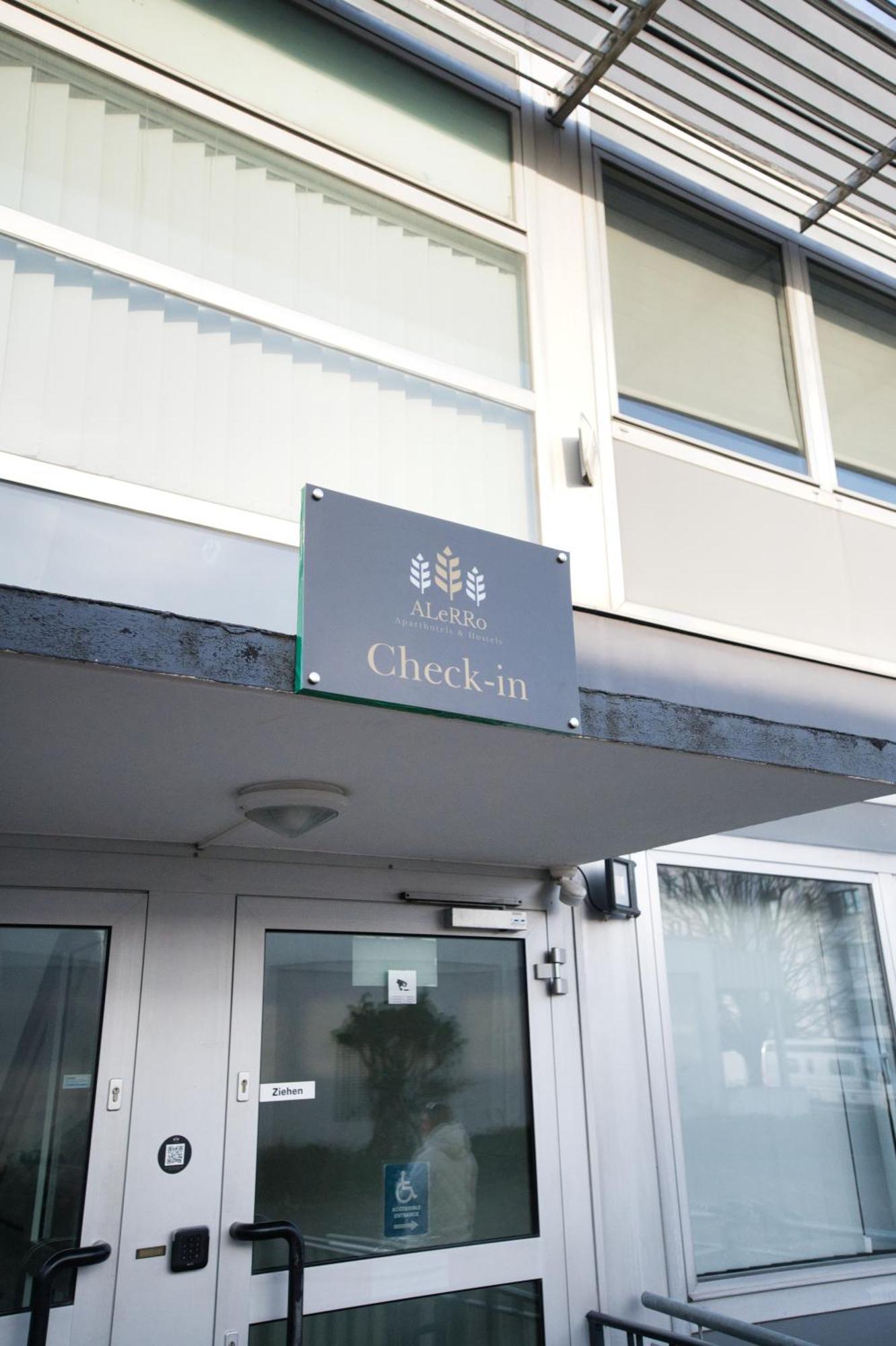 Hostel Messe Латцен Экстерьер фото