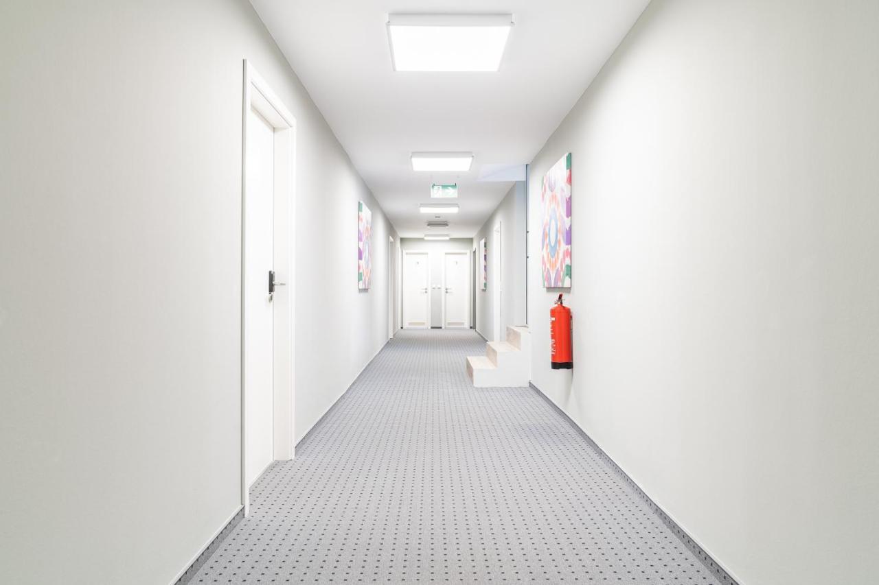 Hostel Messe Латцен Экстерьер фото